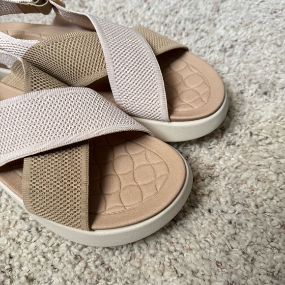 VIVAIA Kara AdaptAll Sport Crossover Slingback Sandals Ivory Nude 11 (43) NEW - Picture 4 of 7